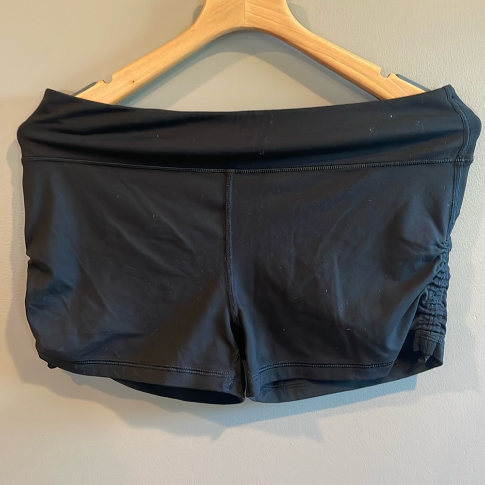 knockout hot short